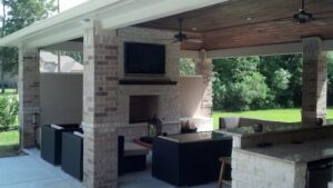 Creekstone Outdoor Living - Cabana with Full Kitchen and Living Room 5