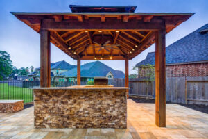 pergola_and_custom_outdoor_kitchen