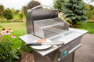 best time to buy a grill, outdoor kitchen, Creekstone, Houston